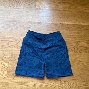 Alphalete Women's Navy Bike Shorts